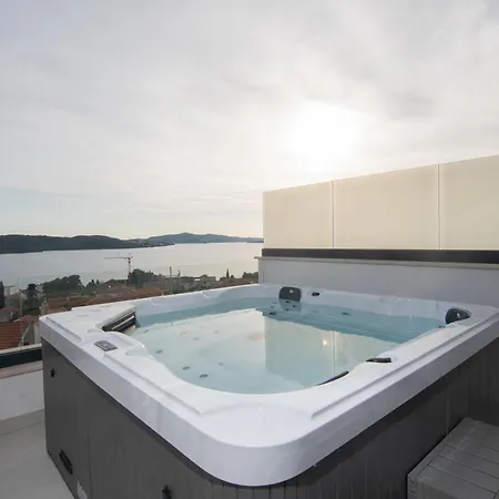 Gostinjska kuća Adriatic Garden Okrug Gornji